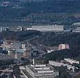 Luftbild der Baustelle Überdeckung Opfikon Mitte Oktober 2003 (Blickrichtung Norden/Flughafen Zürich)